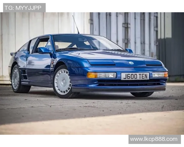 莱茵克尔足球明星的精彩瞬间与辉煌成就全景回顾 莱茵克尔足球明星的精彩瞬间与辉煌成就全景回顾